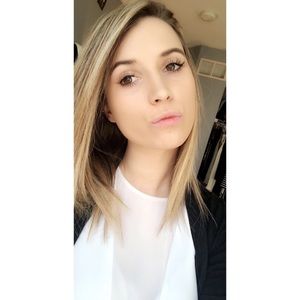 Meet your Posher, Kaela